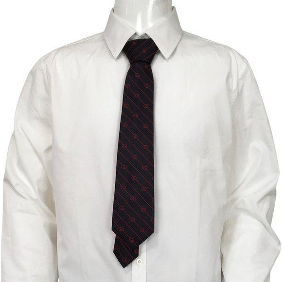 Gucci Men's Print Interlocking Red Double GG Motifs Tie Navy Blue Color DM11 - Picture 2 of 5